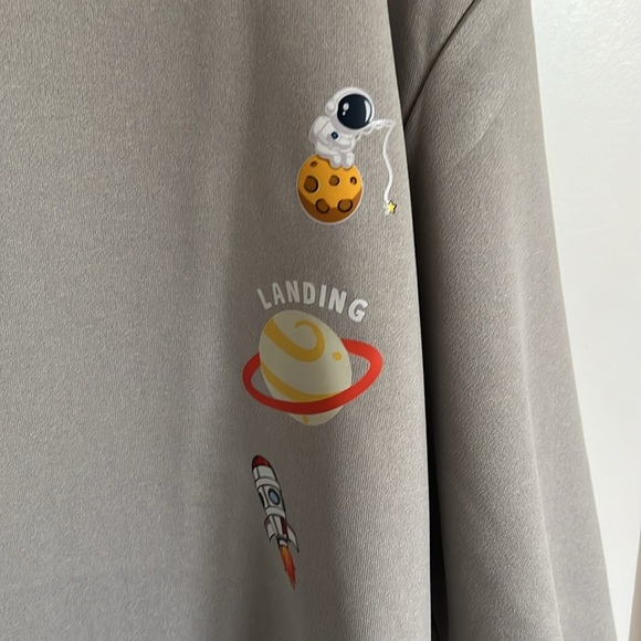 Oversized grey pullover sweater - Picture 2 of 4